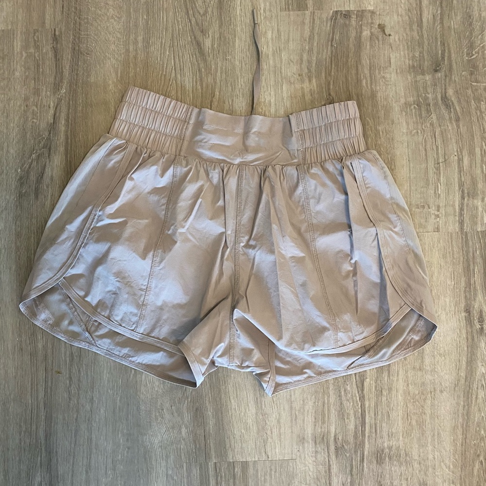 Balance Athletica Breeze Shorts - Sea Salt